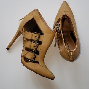 Brand new Micheal Antonio ankle boots.